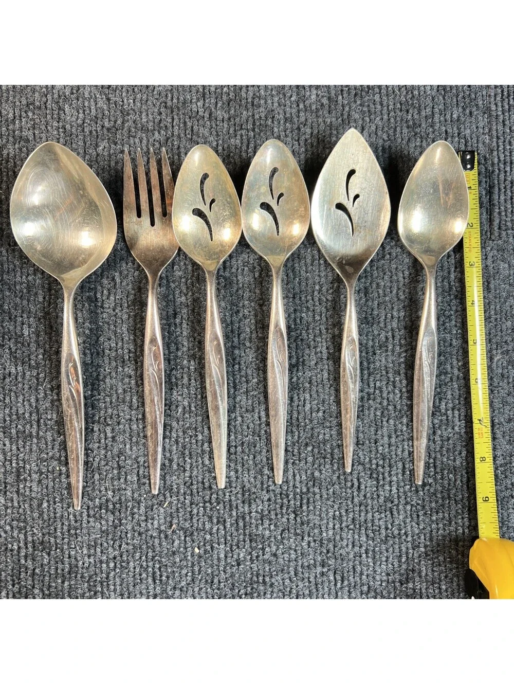 oneida stainless flatware  Mixed Selection Of 6 Serving Spoons & 1 Fork